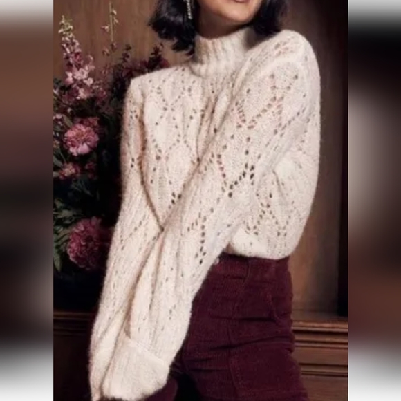 LOFT Ivory colored sweater . Loft . Ann Taylor . lace knit sweater size M - Picture 2 of 12